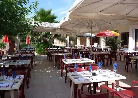 Mobilhome Les Agapanthes Au Camping Les Pins Maritimes Apartment *
